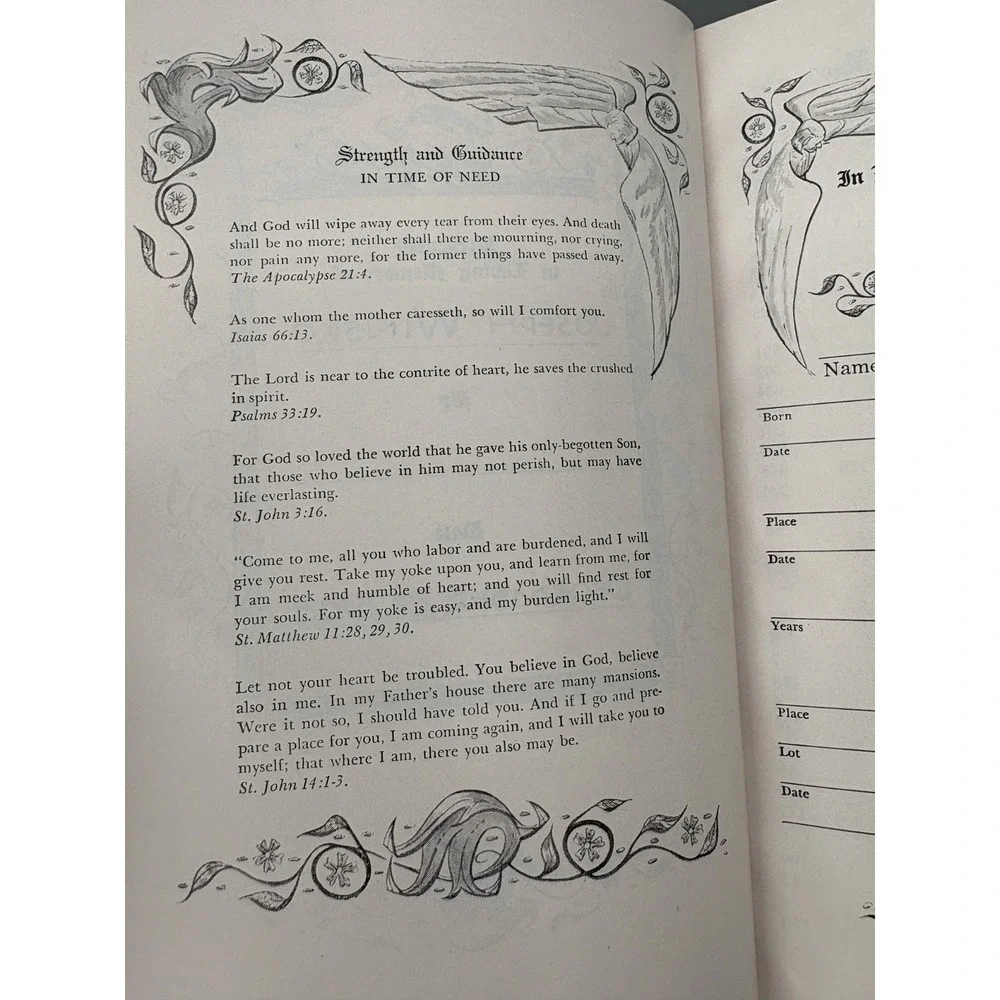 1958 Holy Bible Memorial Edition Illustrated with‎ Wooden Cover